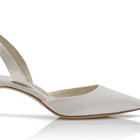 Manolo Blahnik - CAROLYNE BRIDE white satin pumps - Picture 4 of 11